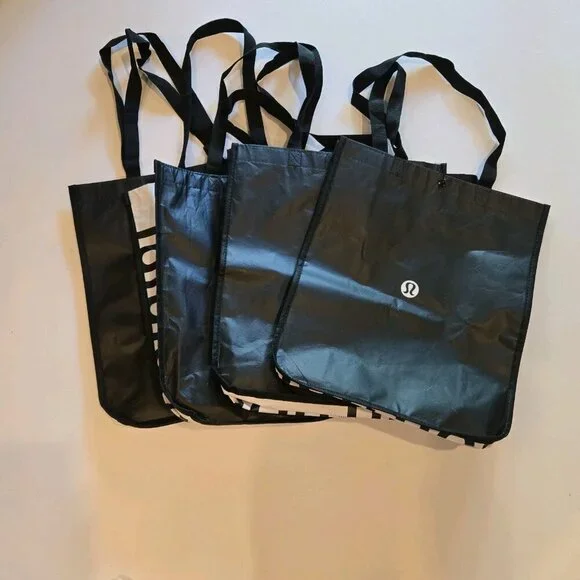 Lot Of 7 Lululemon Large Tote 5 Black 2 White‎ 1 Be All In Black White 14x16x6 - Picture 2 of 4